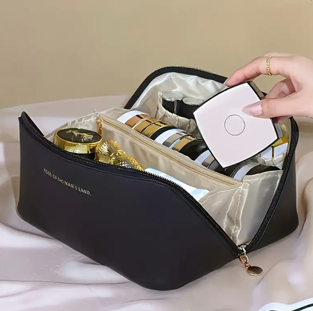 Glam Clutch - By Cizbeautique